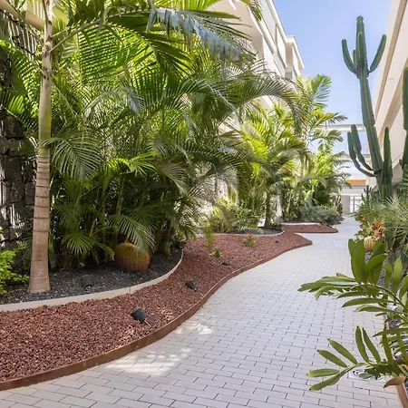 Apartment River El Galeon *